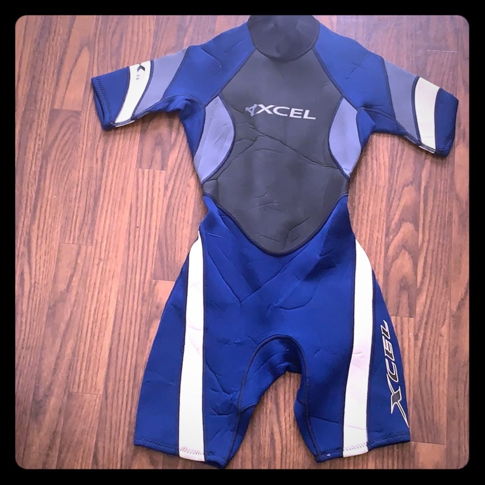 XCEL Short wet suit in good condition